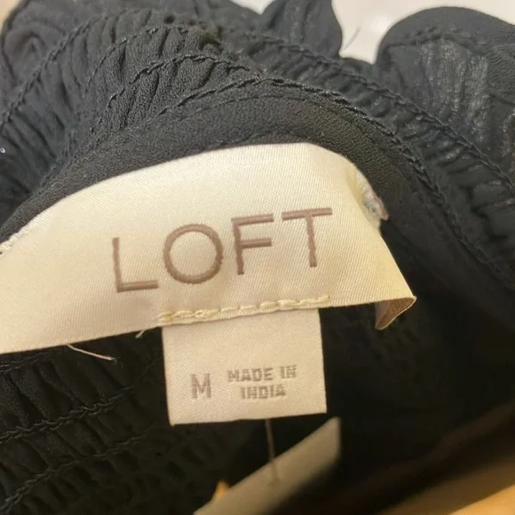 NWT - Ruffle Smocked Yoke Blouse by Ann Taylor Loft (ad photo) - Picture 5 of 5